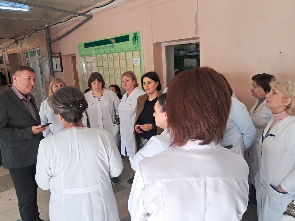 Встречи депутатов Народного Совета с трудовыми коллективами: газификация, дороги и благоустройство Встречи депутатов Народного Совета с трудовыми коллективами: газификация, дороги и благоустройство