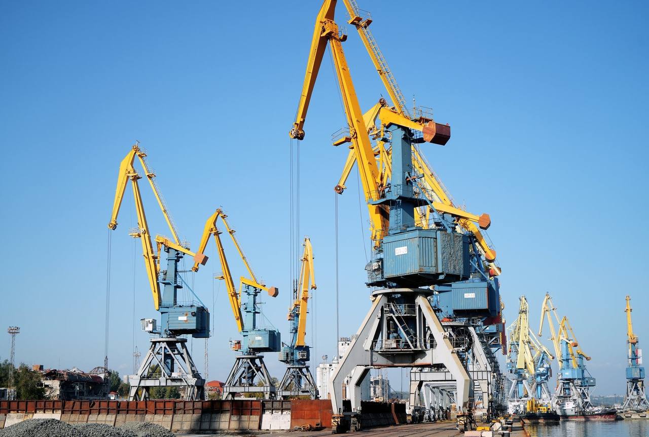 Дноуглубление, новые терминалы и таможенная зона: В Мариуполе обсудили стратегию развития порта до 2040 года