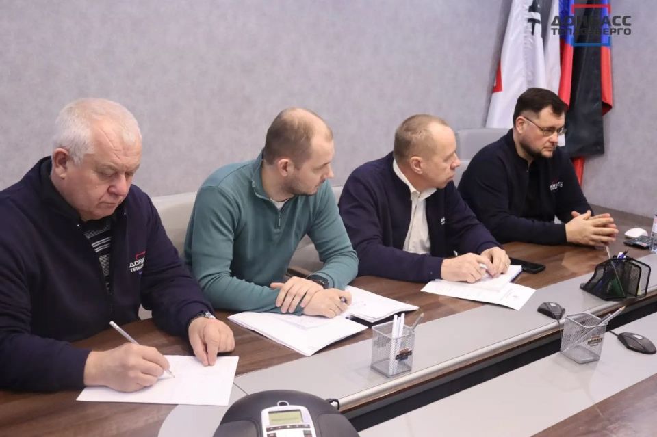 РУКОВОДСТВО ГУП ДНР «ДОНБАССТЕПЛОЭНЕРГО» ВСТРЕТИЛОСЬ С ПРЕДСТАВИТЕЛЯМИ «ГЛАВГОСЭКСПЕРТИЗЫ» РУКОВОДСТВО ГУП ДНР «ДОНБАССТЕПЛОЭНЕРГО» ВСТРЕТИЛОСЬ С ПРЕДСТАВИТЕЛЯМИ «ГЛАВГОСЭКСПЕРТИЗЫ»