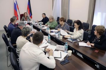 ������ ����������: �� ������ ��������� ������� ������ �� ����������� �������� ����������������������� ��������� � ��� �������� � ��������� �������� ����������� ������