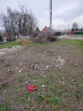 Коммунальщики готовят ритуальные места к поминальным дням