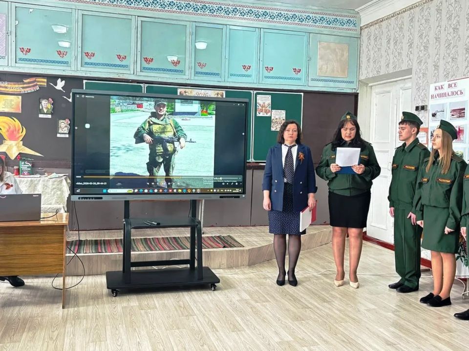 В Шахтерском округе открыли еще одну Парту Героя В Шахтерском округе открыли еще одну Парту Героя