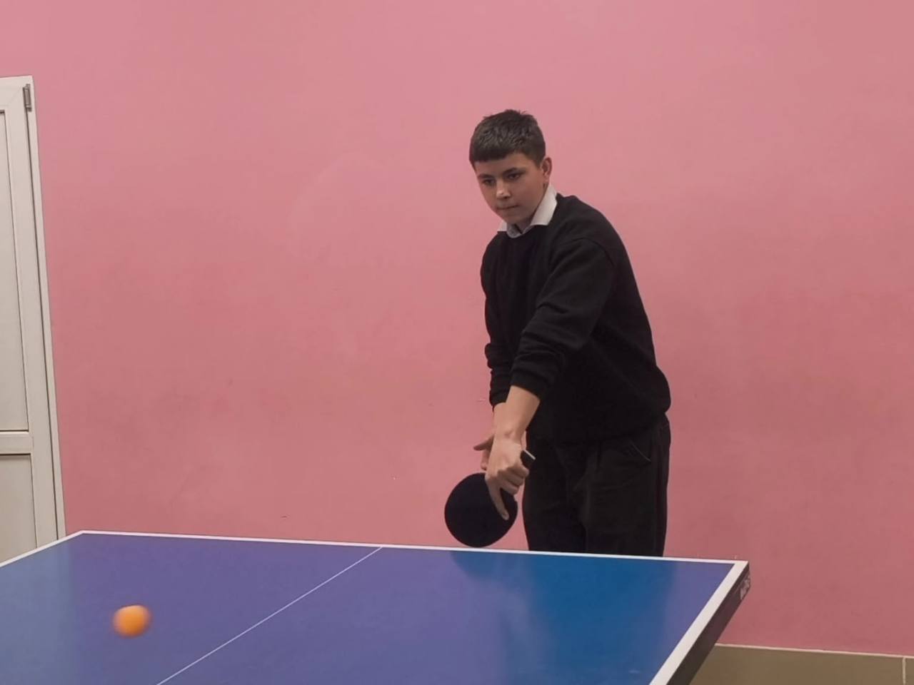 Азарт, ловкость и победа: молодогвардейцы Мангуша организовали турнир по настольному теннису Азарт, ловкость и победа: молодогвардейцы Мангуша организовали турнир по настольному теннису