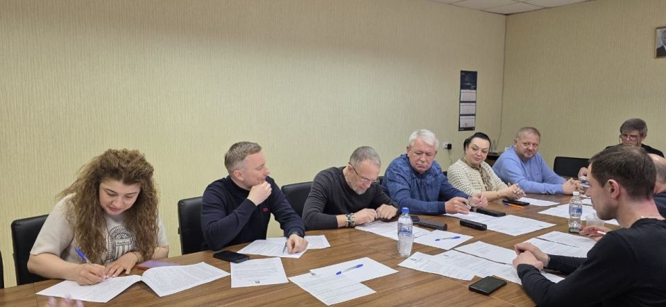 РАБОТА КОМИТЕТОВ. Состоялось совместное заседание постоянного комитета по вопросам местного самоуправления, регламента, кадров и депутатской этики и постоянного комитета по вопросам финансов и бюджета Донецкого городского... РАБОТА КОМИТЕТОВ. Состоялось совместное заседание постоянного комитета по вопросам местного самоуправления, регламента, кадров и депутатской этики и постоянного комитета по вопросам финансов и бюджета Донецкого городского...
