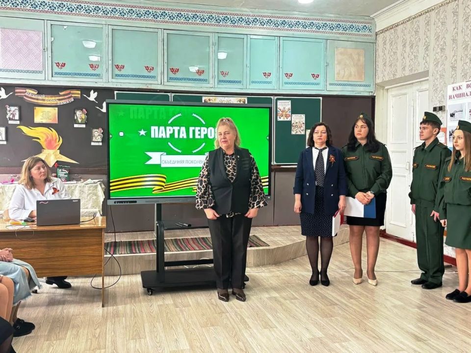 В Шахтерском округе открыли еще одну Парту Героя В Шахтерском округе открыли еще одну Парту Героя