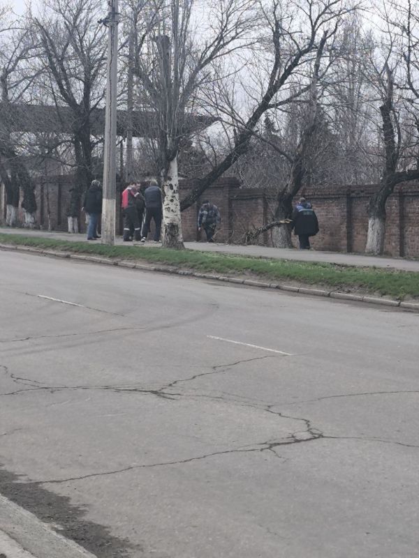 Сотрудники Енакиевского филиала ГУП ДНР «Донснабкомплект» приняли участие в общегородском субботнике Сотрудники Енакиевского филиала ГУП ДНР «Донснабкомплект» приняли участие в общегородском субботнике