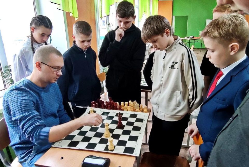 Шахматное первенство в городе Торезе Шахматное первенство в городе Торезе