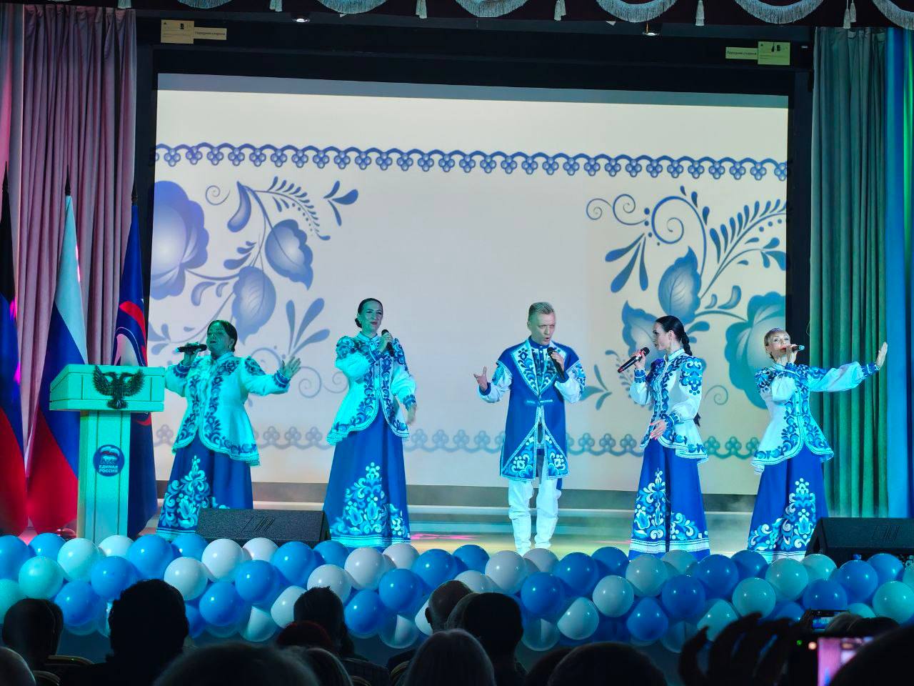 В Шахтерске чествовали лучших работников культуры ДНР В Шахтерске чествовали лучших работников культуры ДНР