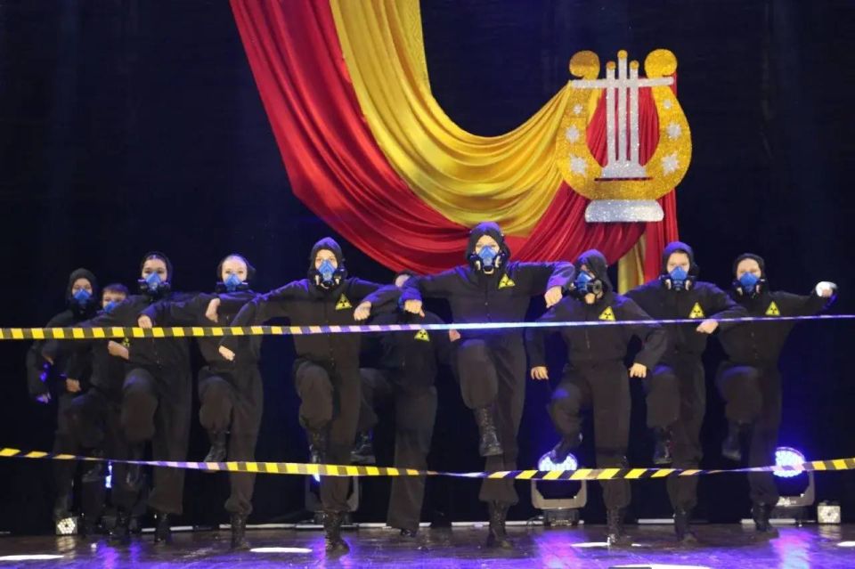 27 марта в Харцызском городском Дворце культуры состоялось торжественное мероприятие, приуроченное ко Дню работника культуры! 27 марта в Харцызском городском Дворце культуры состоялось торжественное мероприятие, приуроченное ко Дню работника культуры!