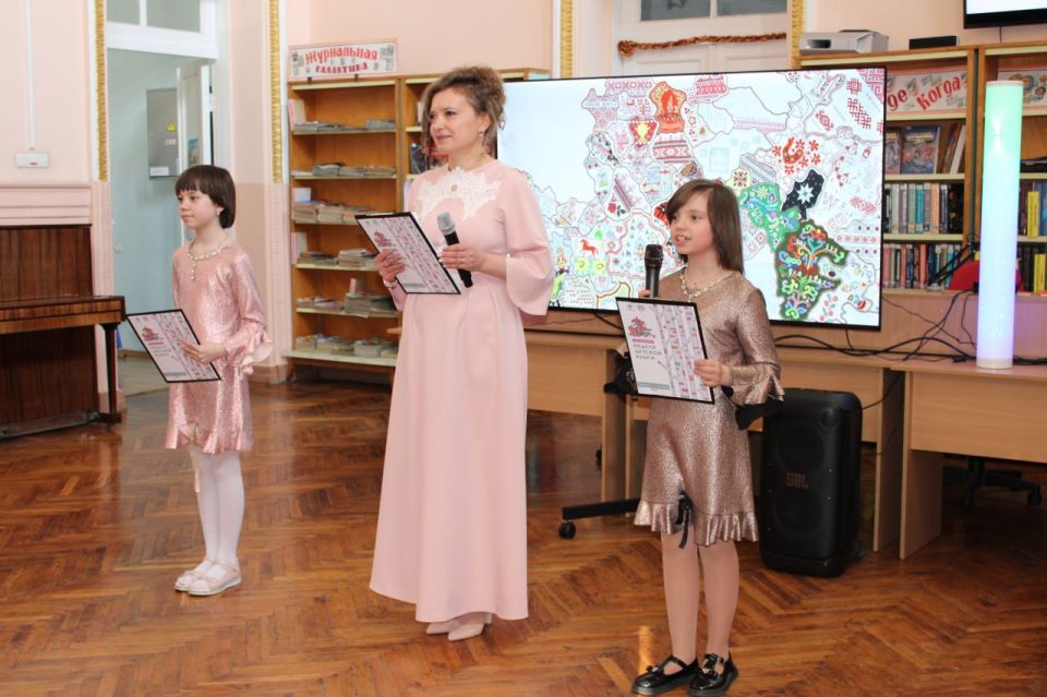 Переплет дружбы: страницы книг, которые нас объединяют Переплет дружбы: страницы книг, которые нас объединяют