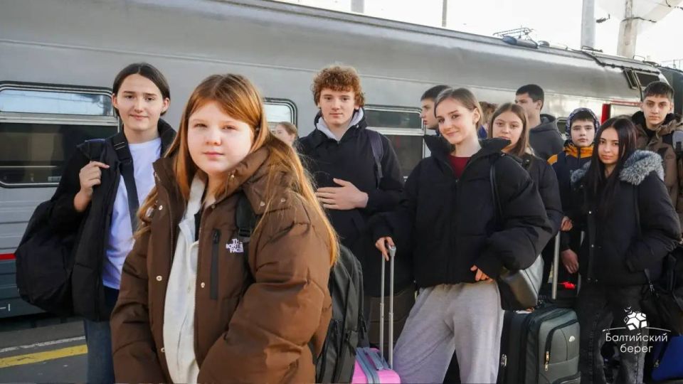 Школьники из Мариуполя прибыли на весенние каникулы в Петербург Школьники из Мариуполя прибыли на весенние каникулы в Петербург