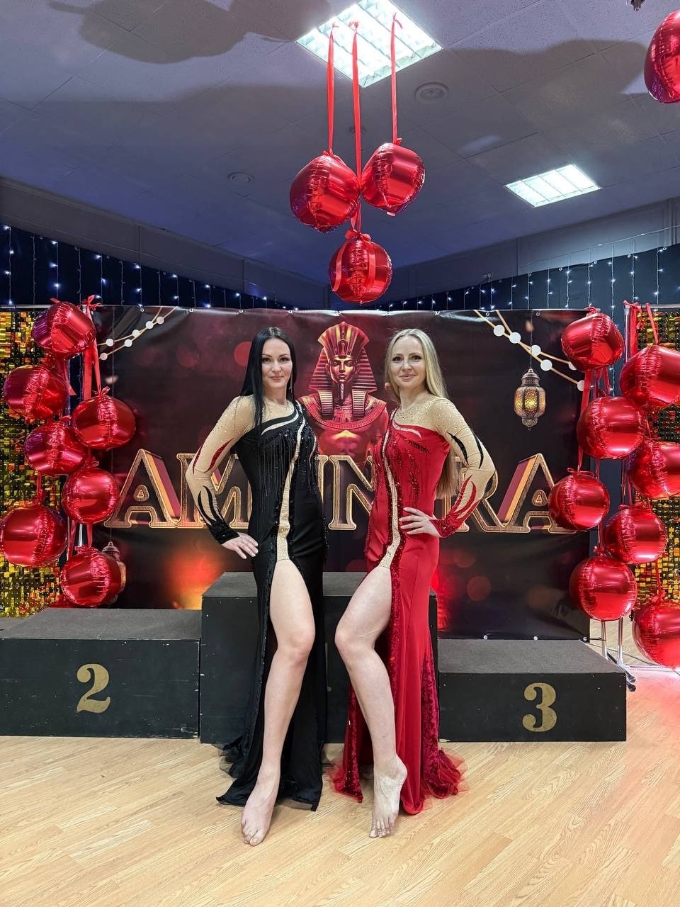 Активистки Совета женщин Шахтёрска и Женского движения партии «Единая Россия», участницы школы восточного танца «Зарифи+», с триумфом выступили на Межрегиональном рейтинговом чемпионате «АМУН-РА» в Москве Активистки Совета женщин Шахтёрска и Женского движения партии «Единая Россия», участницы школы восточного танца «Зарифи+», с триумфом выступили на Межрегиональном рейтинговом чемпионате «АМУН-РА» в Москве