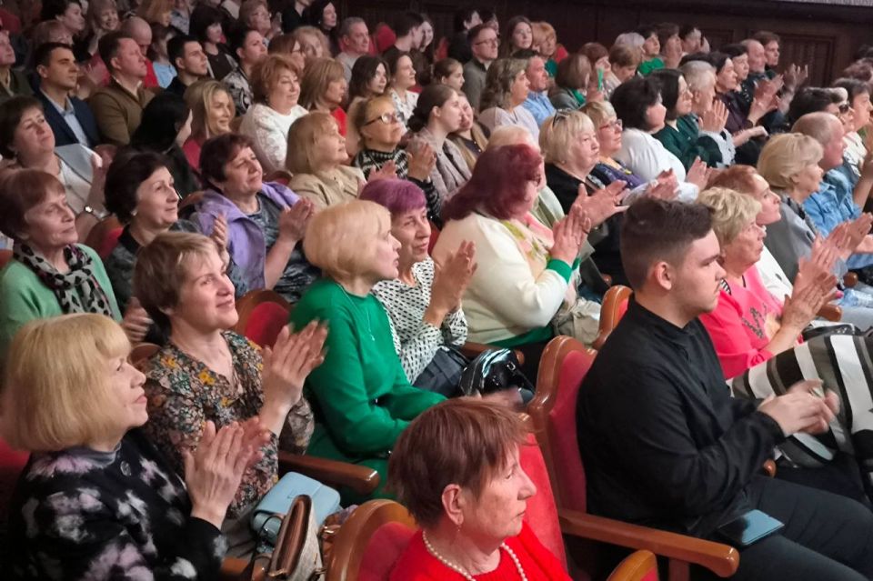 Михаил Желтяков: В Донецкой филармонии в рамках фестиваля «Прокофьевская весна» впервые выступил сводный оркестр — музыканты Донецкого и Ростовского академических симфонических оркестров объединились на одной сцене Михаил Желтяков: В Донецкой филармонии в рамках фестиваля «Прокофьевская весна» впервые выступил сводный оркестр — музыканты Донецкого и Ростовского академических симфонических оркестров объединились на одной сцене