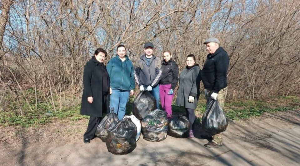 Сегодня, 28 марта, в рамкам проекта Единой России «Городская среда», Моспинское территориальное управление администрации городского округа Донецк, вместе с предприятиями, учреждениями и организациями, вооружившись граблями и... Сегодня, 28 марта, в рамкам проекта Единой России «Городская среда», Моспинское территориальное управление администрации городского округа Донецк, вместе с предприятиями, учреждениями и организациями, вооружившись граблями и...