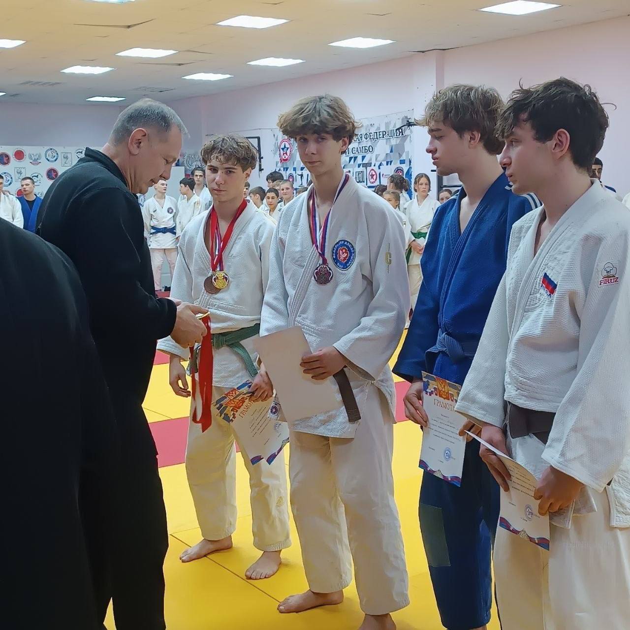 29 марта в г.Донецке прошло открытое Первенство г.Донецка по дзюдо среди юношей и девушек 2010-2012 гг.р.и Чемпионат среди мужчин и женщин 29 марта в г.Донецке прошло открытое Первенство г.Донецка по дзюдо среди юношей и девушек 2010-2012 гг.р.и Чемпионат среди мужчин и женщин