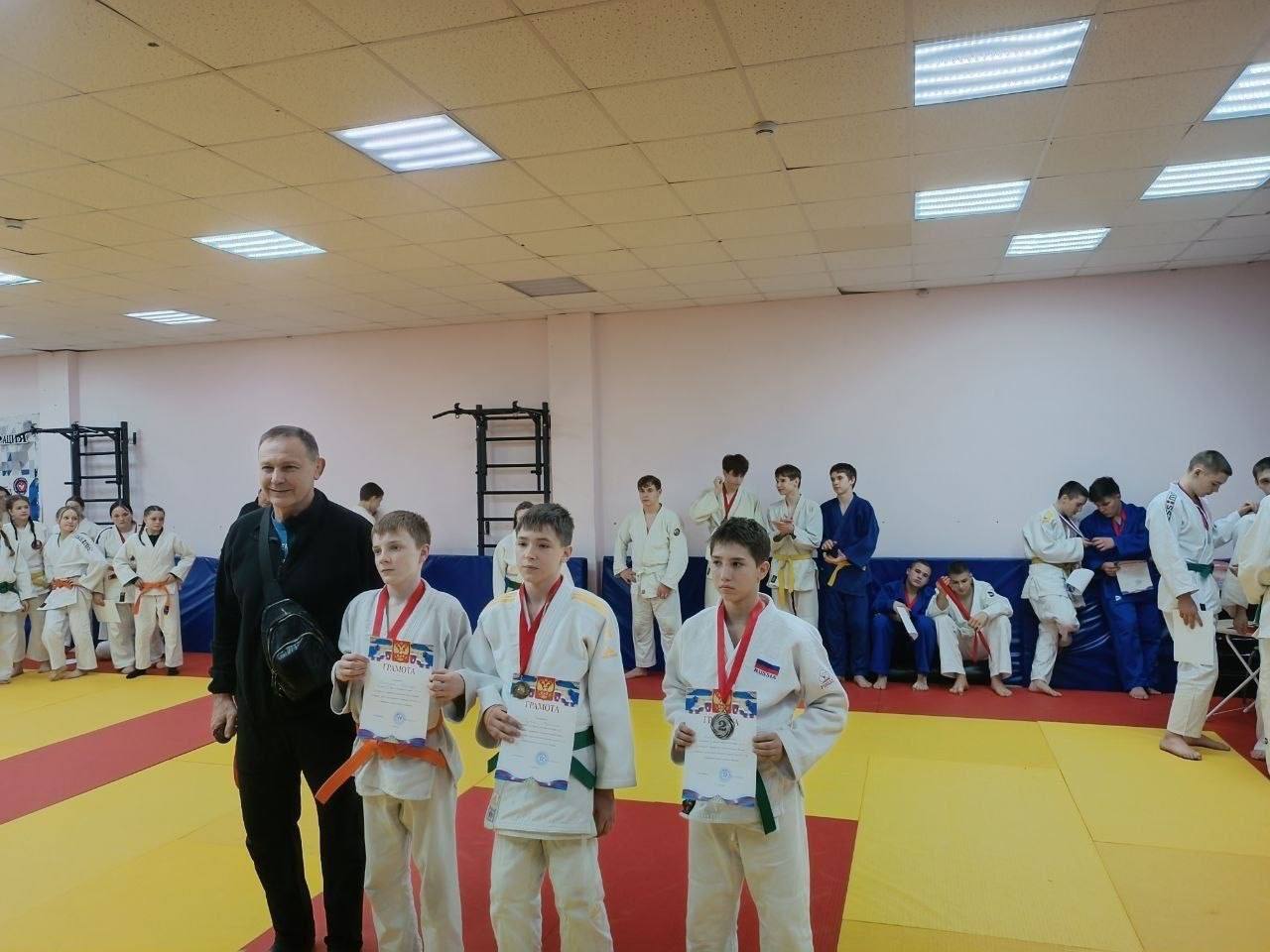 29 марта в г.Донецке прошло открытое Первенство г.Донецка по дзюдо среди юношей и девушек 2010-2012 гг.р.и Чемпионат среди мужчин и женщин 29 марта в г.Донецке прошло открытое Первенство г.Донецка по дзюдо среди юношей и девушек 2010-2012 гг.р.и Чемпионат среди мужчин и женщин