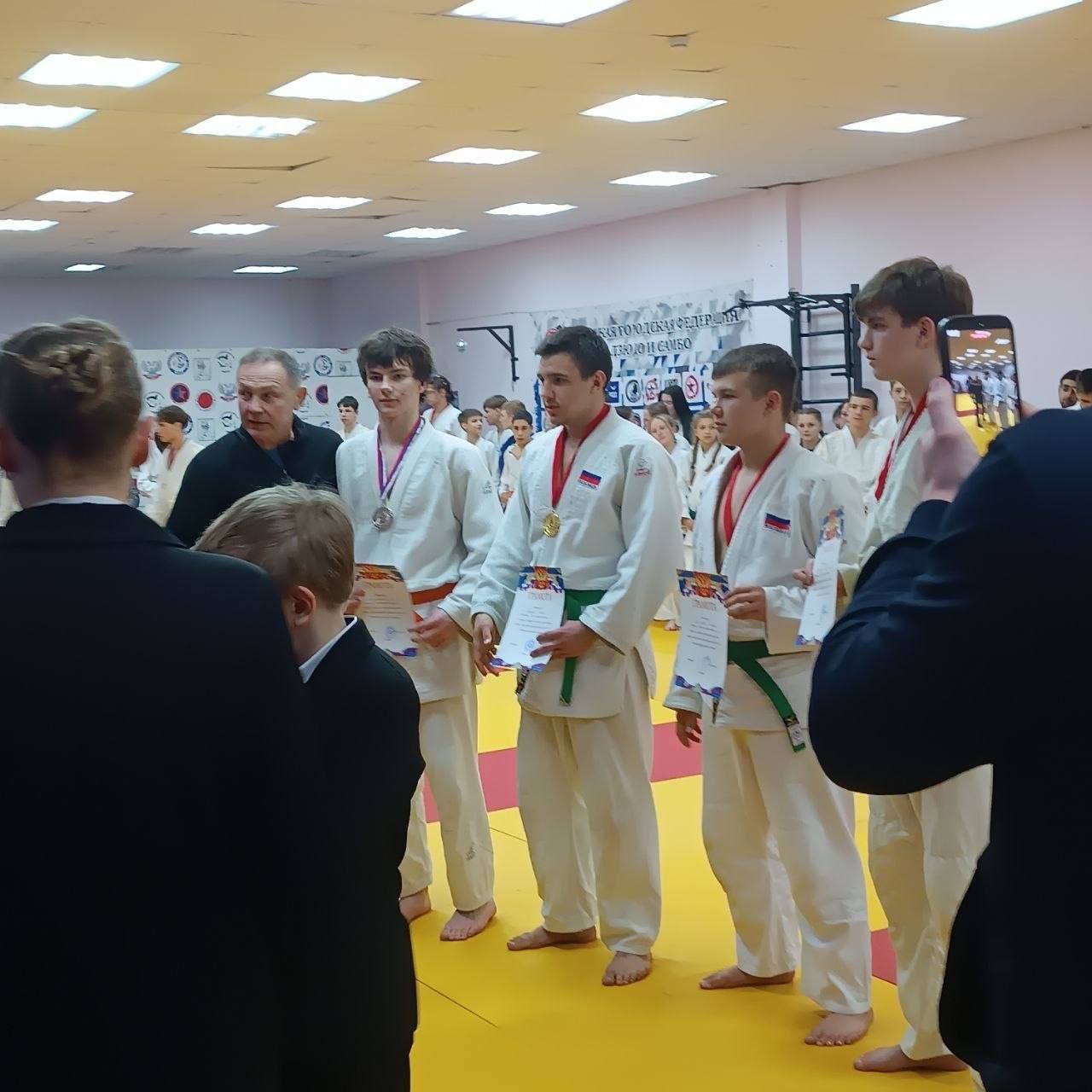 29 марта в г.Донецке прошло открытое Первенство г.Донецка по дзюдо среди юношей и девушек 2010-2012 гг.р.и Чемпионат среди мужчин и женщин 29 марта в г.Донецке прошло открытое Первенство г.Донецка по дзюдо среди юношей и девушек 2010-2012 гг.р.и Чемпионат среди мужчин и женщин