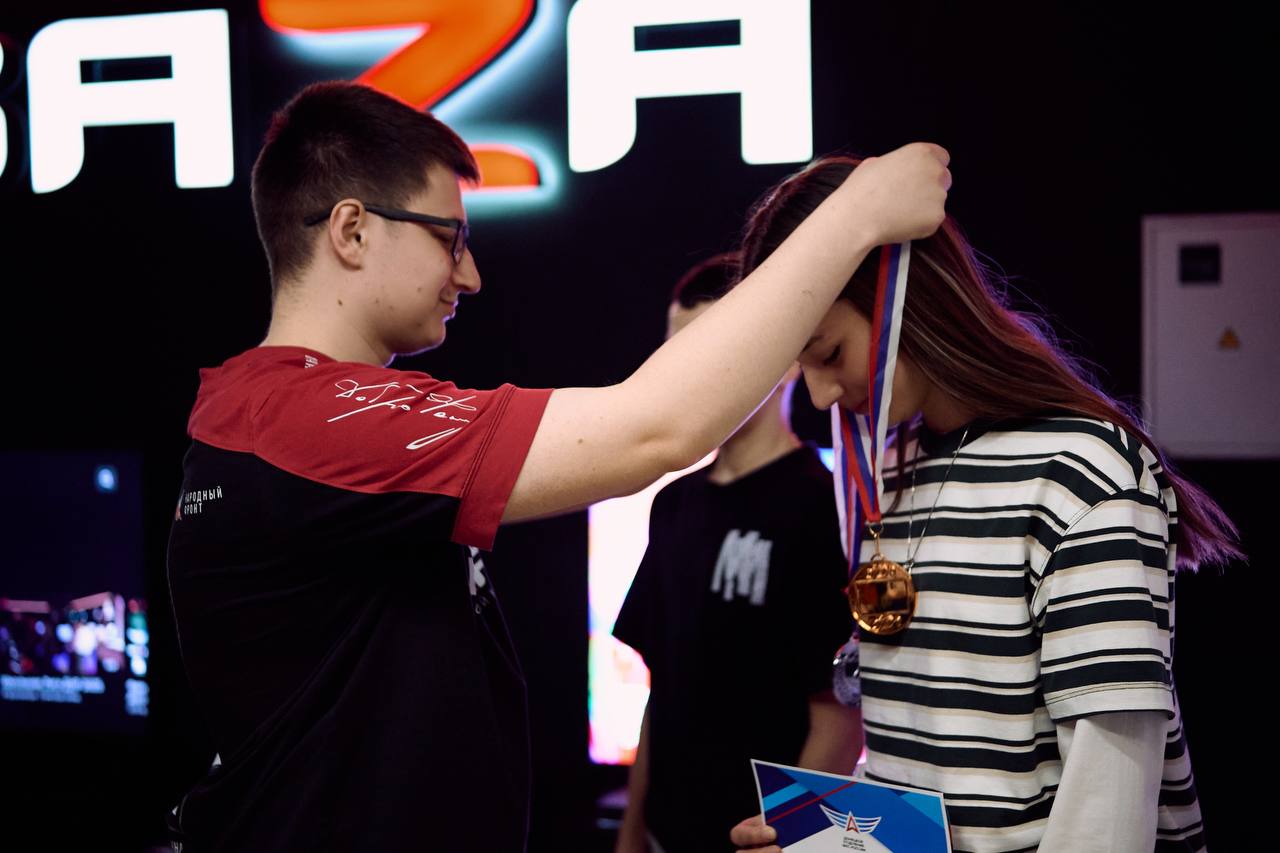 Киберспорт – территория будущего и новых побед Киберспорт – территория будущего и новых побед