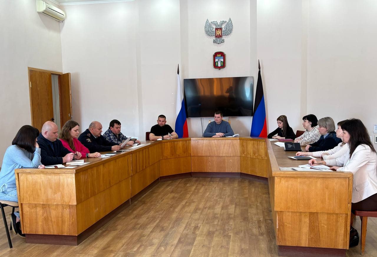 Наталья Великодная: 30 марта в Администрации округа состоялось заседание антинаркотической комиссии, были рассмотрены следующие вопросы: