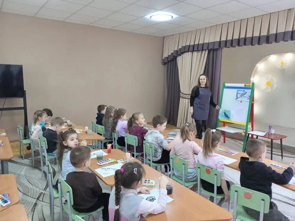 Мастер-класс по живописи скворца с Натальей Владимировной Майборода в «Золотом ключике»