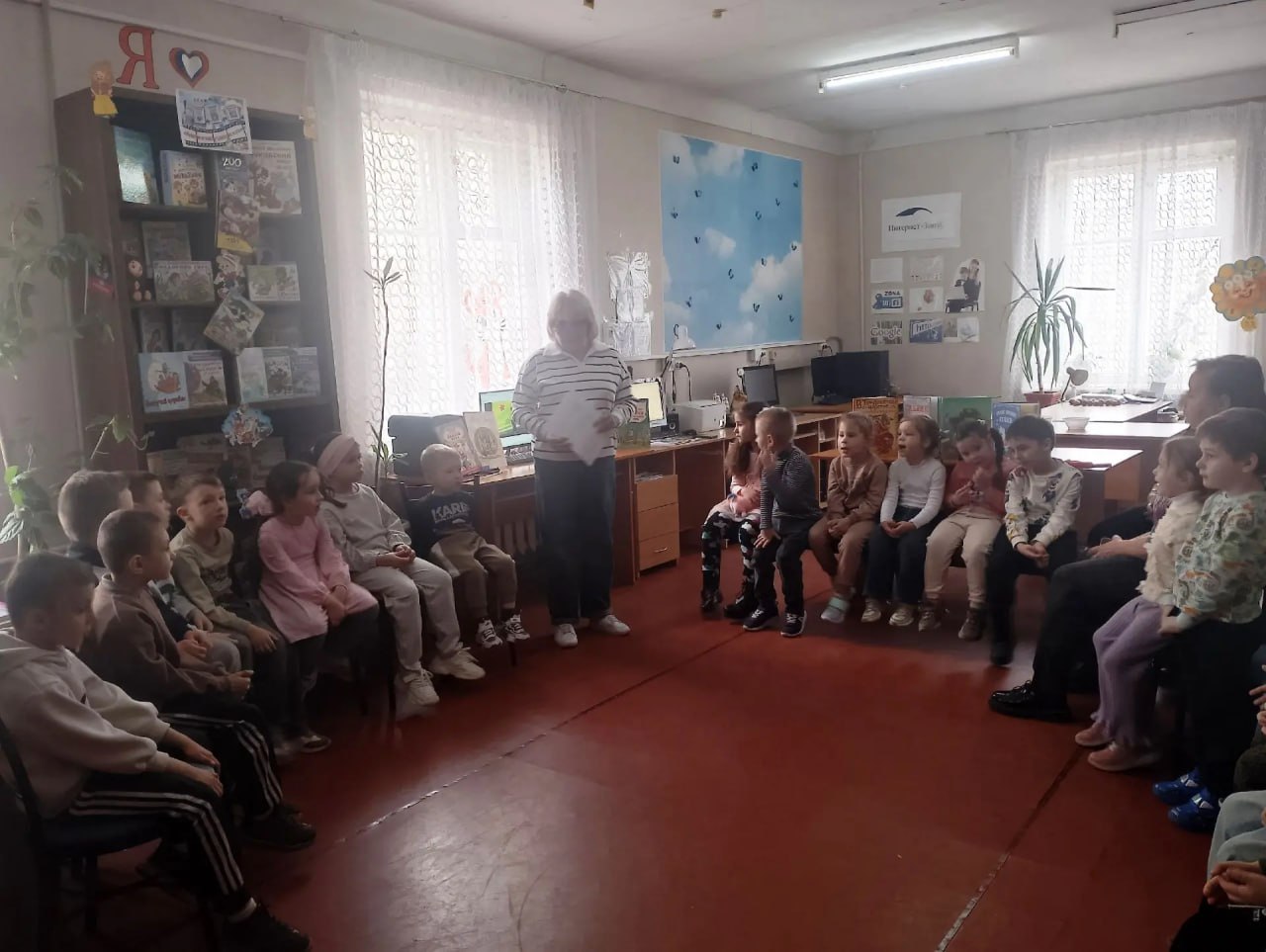 Сегодня в библиотеке-филиале № 6 прошло торжественное открытие Недели детской книги – «В книжном царстве, библиотечном государстве» Сегодня в библиотеке-филиале № 6 прошло торжественное открытие Недели детской книги – «В книжном царстве, библиотечном государстве»