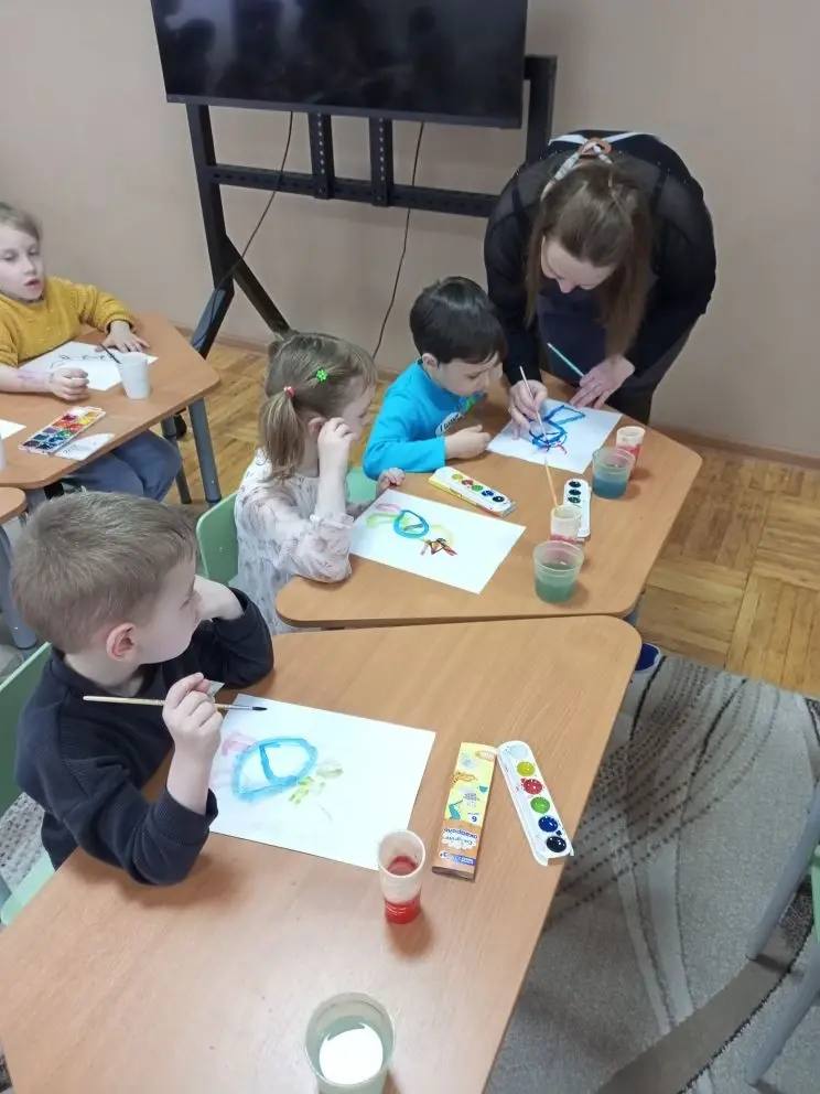 Мастер-класс по живописи скворца с Натальей Владимировной Майборода в «Золотом ключике» Мастер-класс по живописи скворца с Натальей Владимировной Майборода в «Золотом ключике»