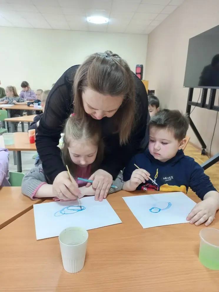 Мастер-класс по живописи скворца с Натальей Владимировной Майборода в «Золотом ключике» Мастер-класс по живописи скворца с Натальей Владимировной Майборода в «Золотом ключике»