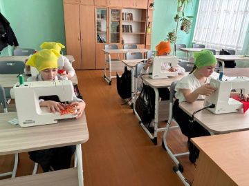 В рамках нацпроекта «Молодежь и дети» в школы всех населённых пунктов ДНР поступает новое оборудование для кабинетов труда о ОБЖ