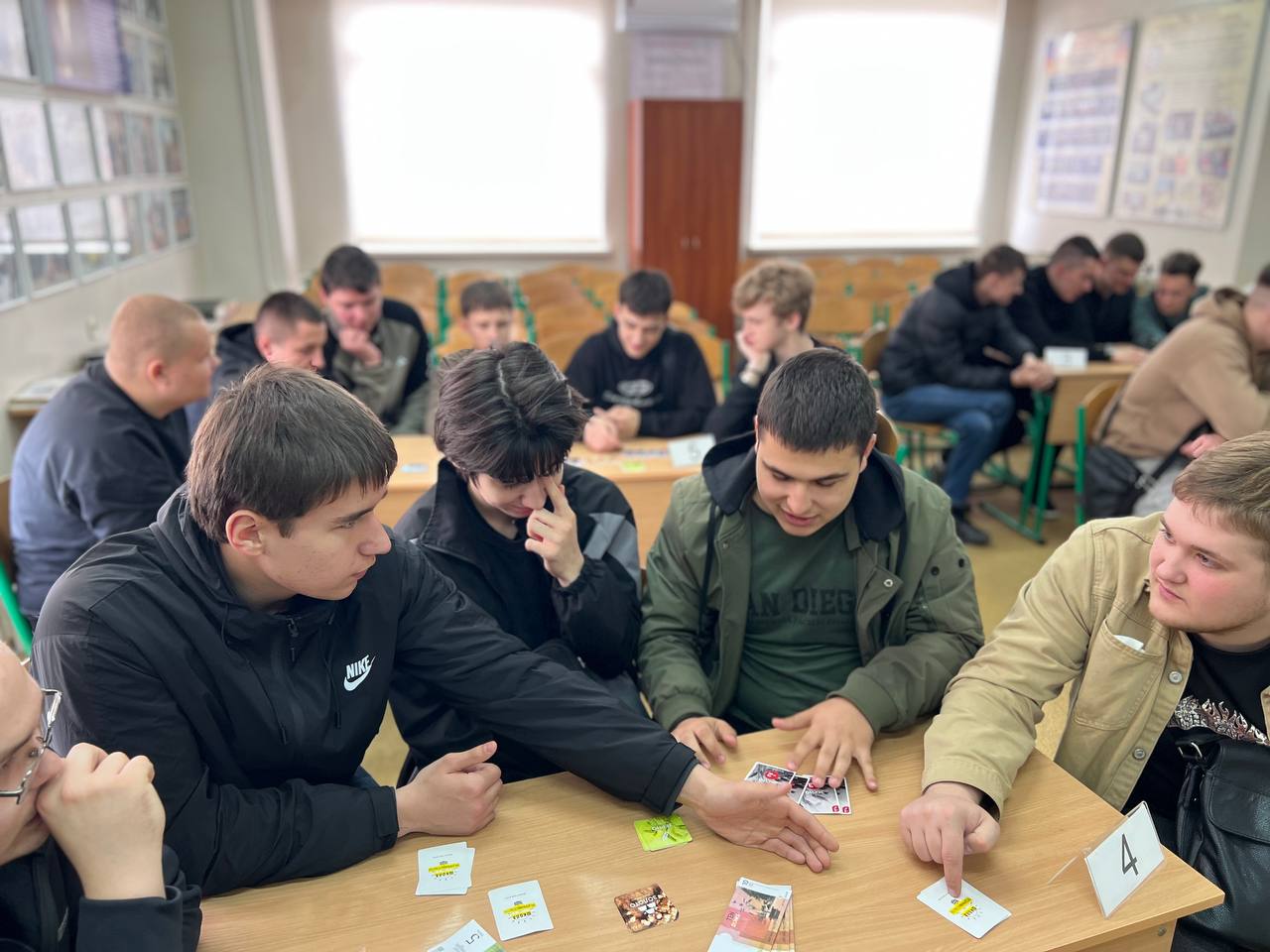 Запусти свой успех. В Донецкой академии транспорта Комитет по предпринимательству и экономической грамотности молодежи провел предпринимательскую игру «Включи свой успех» Запусти свой успех. В Донецкой академии транспорта Комитет по предпринимательству и экономической грамотности молодежи провел предпринимательскую игру «Включи свой успех»