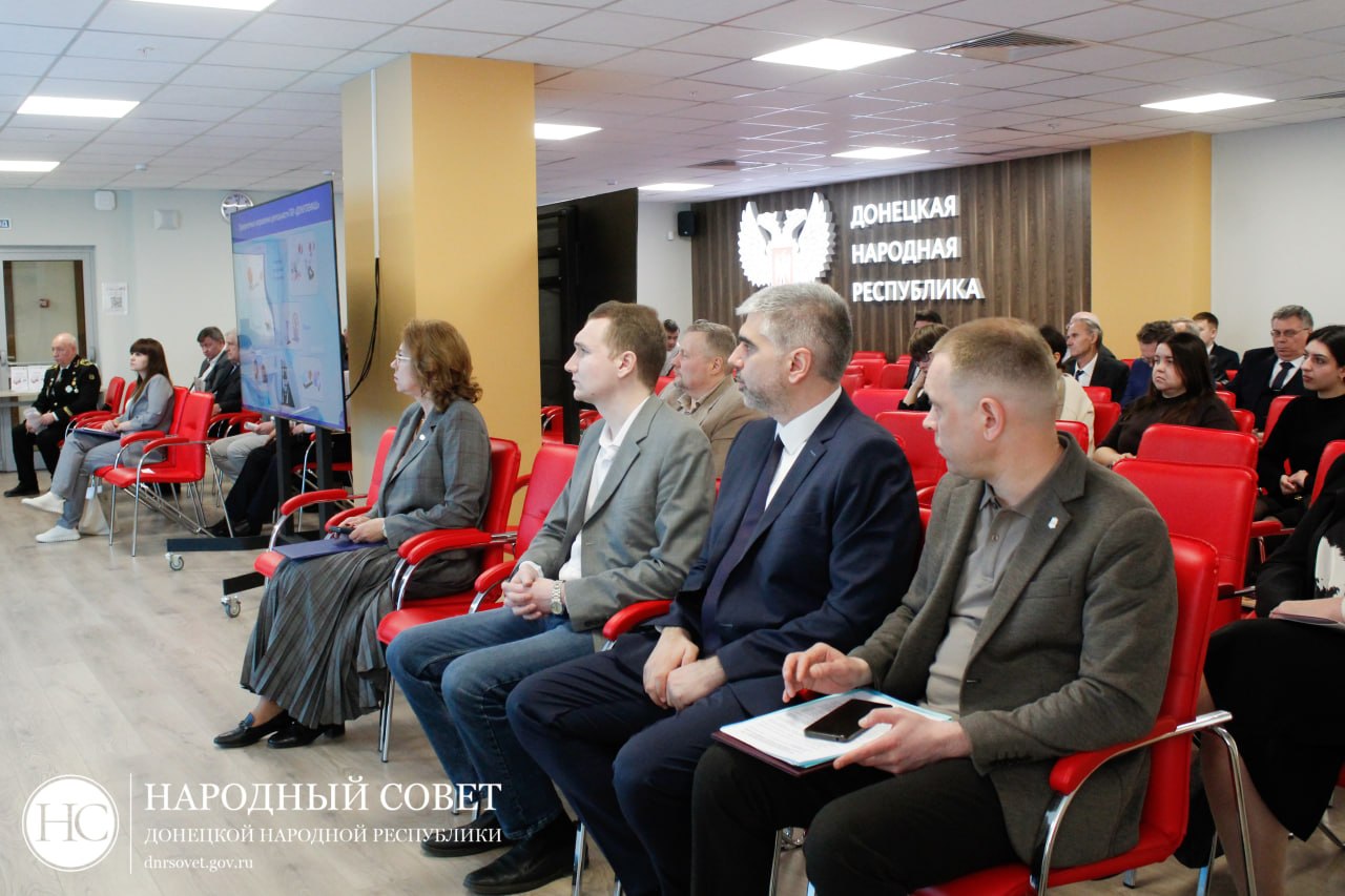 Алексей Дорофеев принял участие в «Конгрессе технологического лидерства и инжинирингового прорыва» в Донецке Алексей Дорофеев принял участие в «Конгрессе технологического лидерства и инжинирингового прорыва» в Донецке