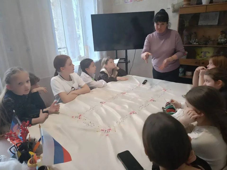 Сегодня, с участниками детских студий МБУ "Городской дом культуры" пгт Сегодня, с участниками детских студий МБУ "Городской дом культуры" пгт