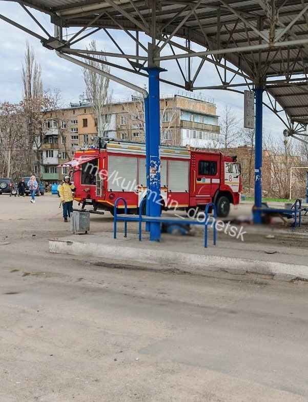 В результате ДТП с участием грузового автомобиля на автостанции "Буденновская" погибли 2 человека, ещё один - пострадал В результате ДТП с участием грузового автомобиля на автостанции "Буденновская" погибли 2 человека, ещё один - пострадал