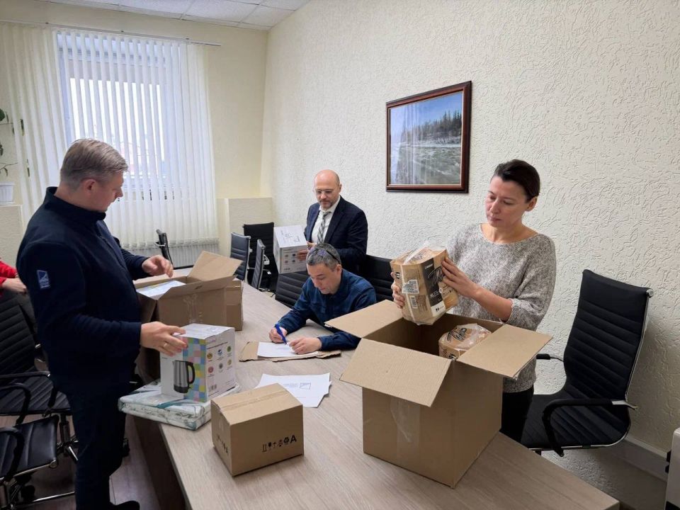 Жители Волновахского округа получат гуманитарную помощь с Ямала Жители Волновахского округа получат гуманитарную помощь с Ямала