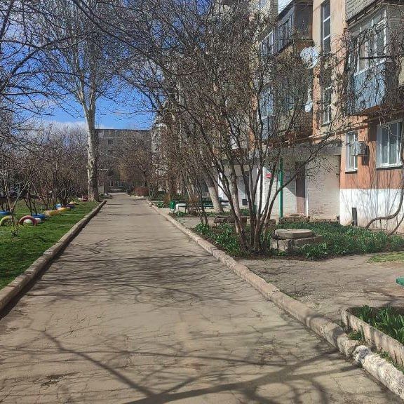 Кировчане провели субботник во дворах Кировчане провели субботник во дворах