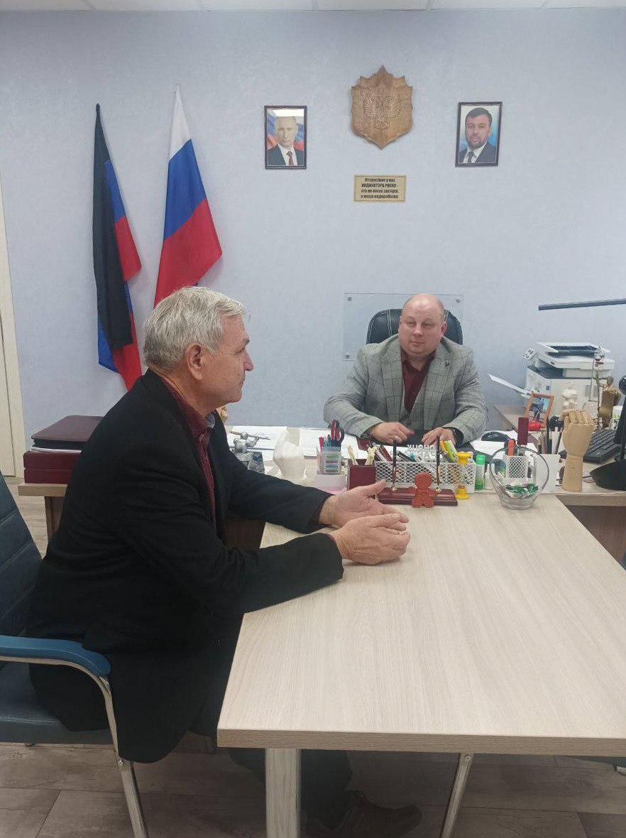 Виктор Ищенко встретился с руководителем Росздравнадзора