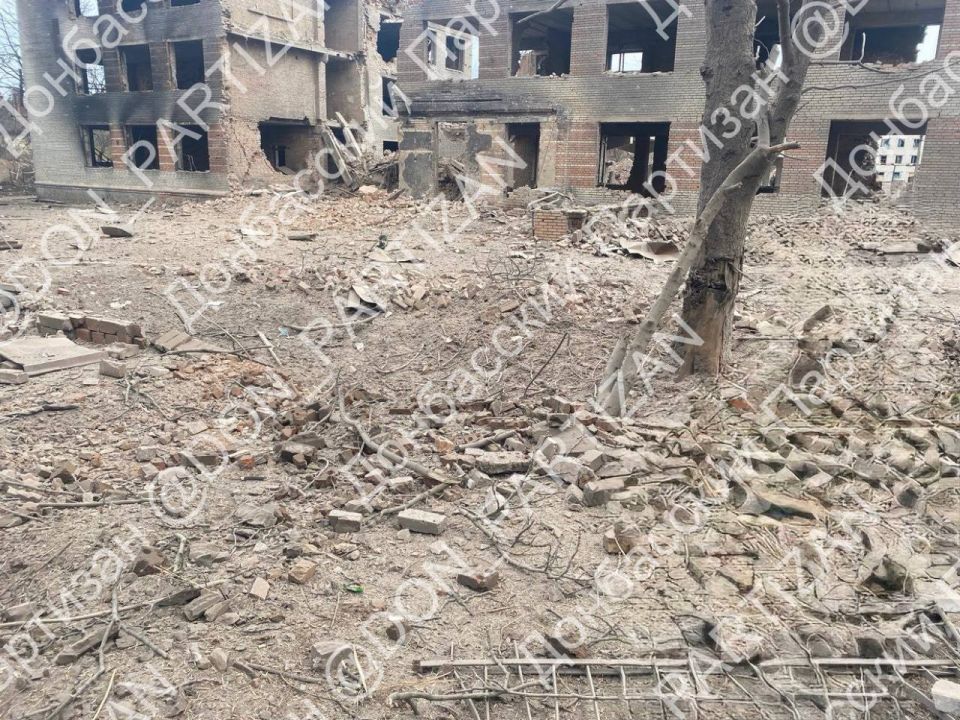 Удар по району ПВД и узлу БпЛА в Славянске Удар по району ПВД и узлу БпЛА в Славянске