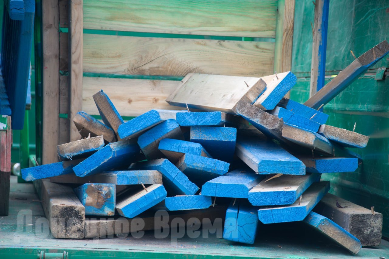 Фоторепортаж: на бульваре Пушкина вскоре появится еще одна новая детская площадка Фоторепортаж: на бульваре Пушкина вскоре появится еще одна новая детская площадка