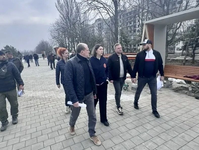 Тульская область помогает возрождать Мариуполь: от сквера Победы до тепла в домах Тульская область помогает возрождать Мариуполь: от сквера Победы до тепла в домах