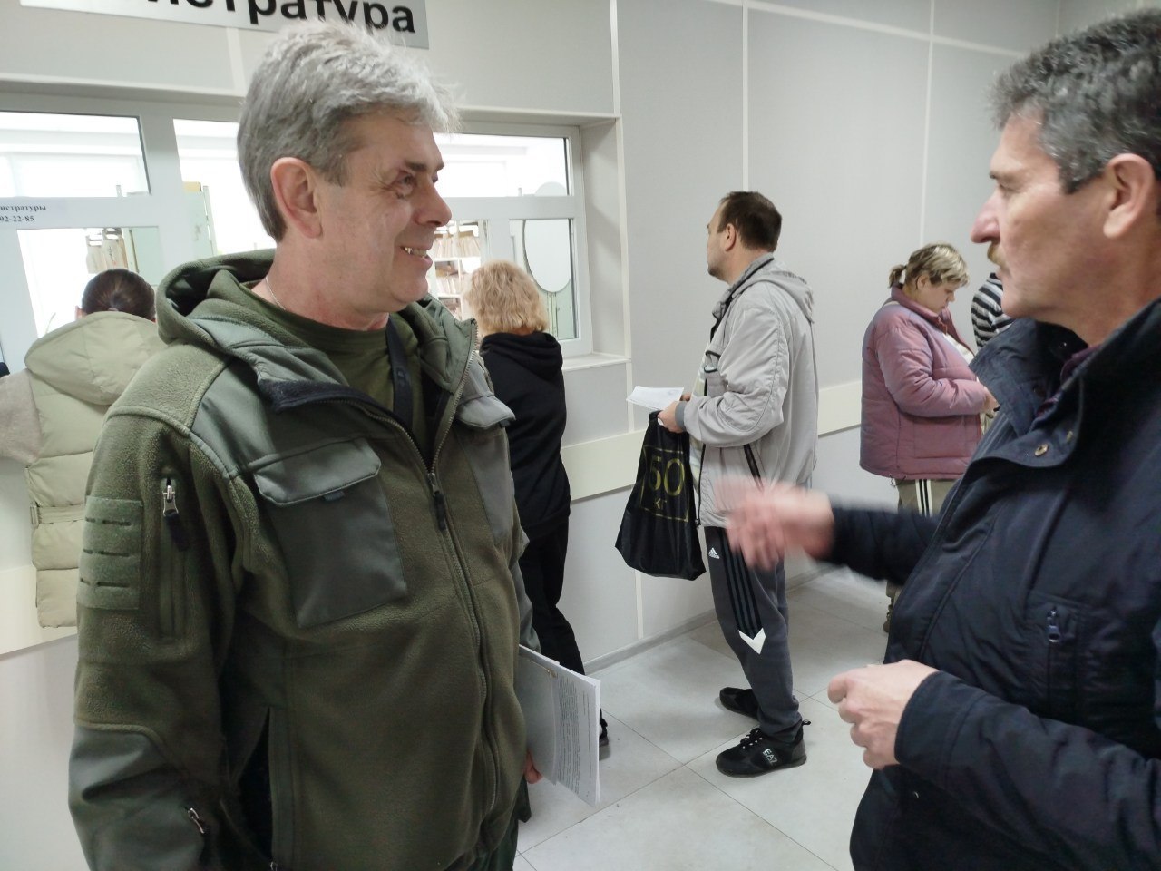 Депутат Дебальцевского городского совета от партии «Единая Россия» Владимир Плехов недавно провел встречу с местными жителями, на которой обсуждался актуальный для города вопрос организации медицинских осмотров