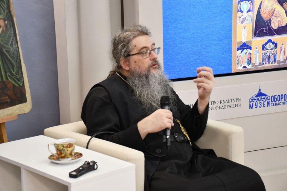 Открытый диалог о вечном: в Донецком художественном музее обсудили значение иконы в XXI веке Открытый диалог о вечном: в Донецком художественном музее обсудили значение иконы в XXI веке