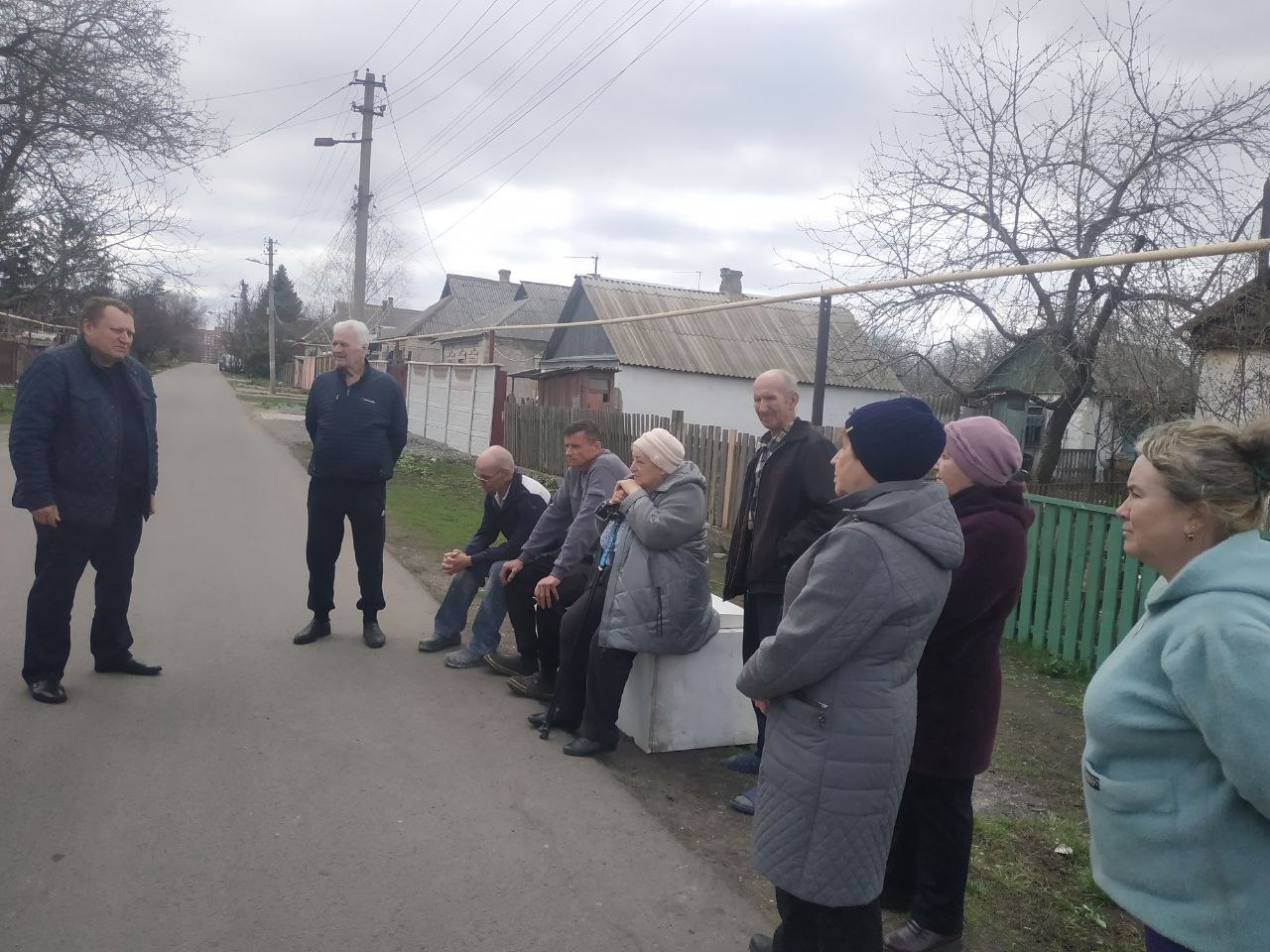 Валентин Левченко: Встреча с жителями микрорайона «Железнодорожный»: решаем вопросы водоснабжения и ремонта дорог