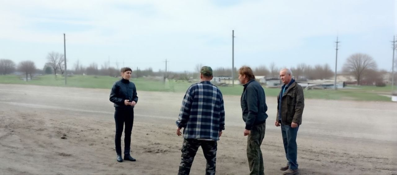 Сегодня 31 марта заведующий Луганским территориальным сектором Хайитбоев Бобораим Маматович встретился с жителями пгт Луганкое Сегодня 31 марта заведующий Луганским территориальным сектором Хайитбоев Бобораим Маматович встретился с жителями пгт Луганкое