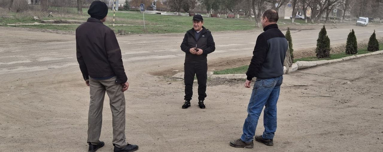 Сегодня 31 марта заведующий Луганским территориальным сектором Хайитбоев Бобораим Маматович встретился с жителями пгт Луганкое