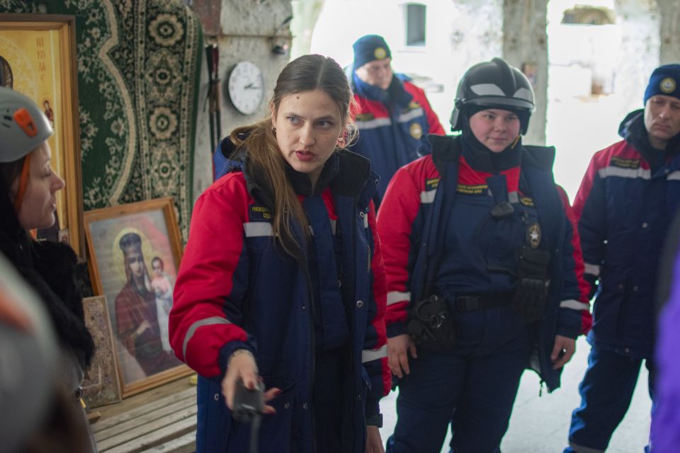Разбирали завалы, заготавливали дрова, ухаживали за клумбами — добровольцы Донецкого РО ВСКС, победители и финалисты премии «#МЫВМЕСТЕ» со всей страны потрудились в Свято-Успенском Николо-Васильевском монастыре в Никольском Разбирали завалы, заготавливали дрова, ухаживали за клумбами — добровольцы Донецкого РО ВСКС, победители и финалисты премии «#МЫВМЕСТЕ» со всей страны потрудились в Свято-Успенском Николо-Васильевском монастыре в Никольском