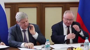 Глава регионального правительства Андрей Чертков принял участие в заседании рабочей группы по разработке комплексной программы «Реиндустриализация, энергоперевооружение и глубокая модернизация промышленности ДНР»