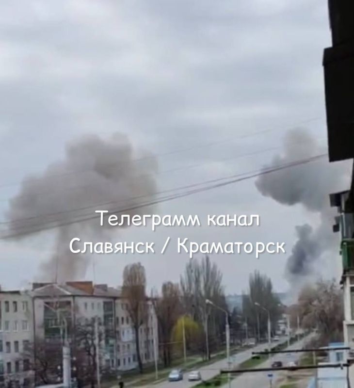 Авиация ВКС работает бомбами с УМПК по всушникам в районе Славянска Авиация ВКС работает бомбами с УМПК по всушникам в районе Славянска