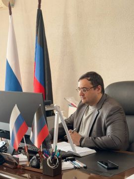 Первый заместитель главы администрации Мангушского муниципального округа Владимир Топузов провел расширенное оперативное совещание