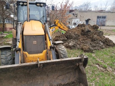 Аварийно-восстановительный отряд Кузбасса устранил повреждения на сетях водоснабжения в Горловке
