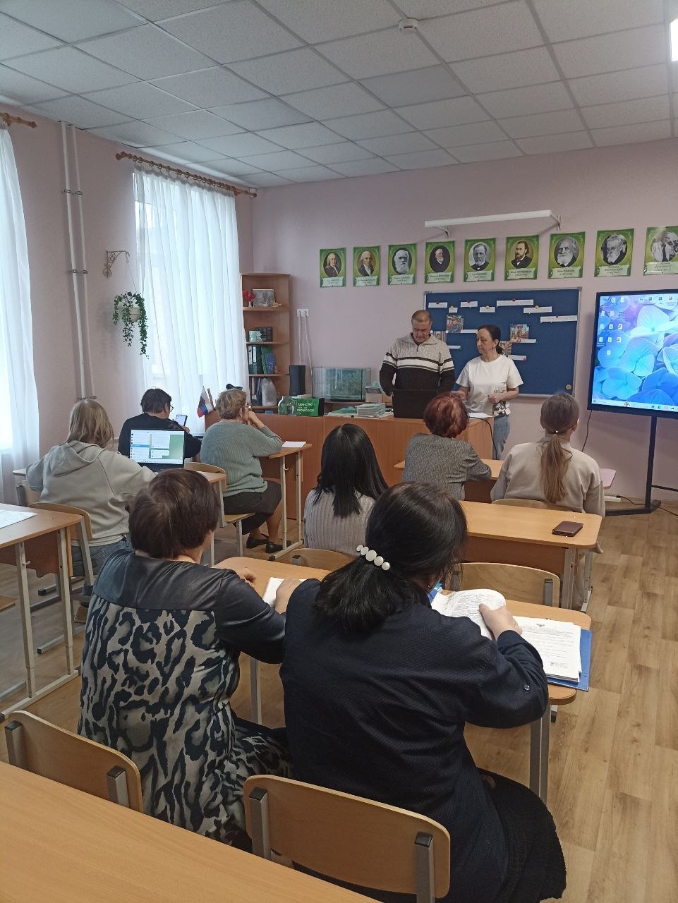 Сегодня начальник Староигнатьевского территориального отдела провел встречу с коллективом ГБОУ "Староигнатьевская школа"