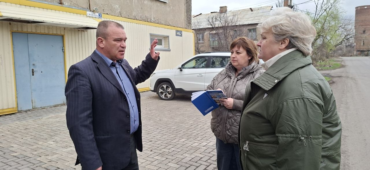 Денис Зубов: Сход граждан. 01 апреля в городском округе Иловайск состоялась встреча жителей с заместителем главы администрации городского округа Иловайск – Кузнецовым Александром Васильевичем Денис Зубов: Сход граждан. 01 апреля в городском округе Иловайск состоялась встреча жителей с заместителем главы администрации городского округа Иловайск – Кузнецовым Александром Васильевичем